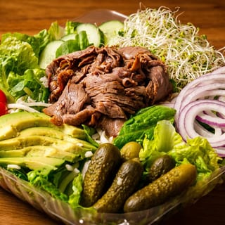 GRILLED TRI TIP SALAD
