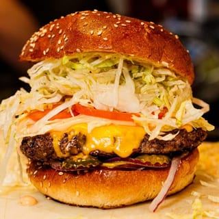 CLASSIC BURGER
