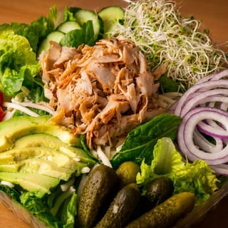 GRILLED CHICKEN SALAD